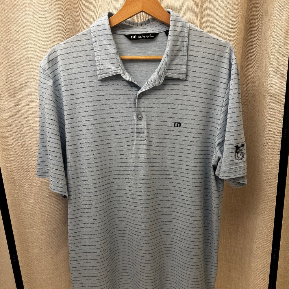 TravisMathew Men’s Polo Shirt Golf Large Light Blue Striped Marlin Logo